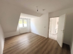 Schlafzimmer - Äußerst gepflegte und helle Dachgeschosswohnung mit Balkon!
