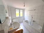 Tageslichtbad - Äußerst gepflegte und helle Dachgeschosswohnung mit Balkon!