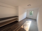 Zimmer 1 - Bookholzberg: Moderne Dachgeschosswohnung mit optimaler Raumaufteilung!