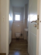 Gäste-WC - Hude-Nord: Kleines Einfamilienhaus mit Garten und Garage!