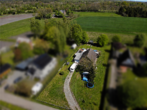 Blick auf das weitläufige Grundstück - Kleines Wohnhaus Nähe Hude am Waldrand!