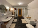 Bad - Wüsting: Geräumige 2-Zimmer-Wohnung in Bahnhofsnähe!
