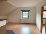 Esszimmer - Hude-Wüsting: Geräumige Dachgeschosswohnung in ruhiger Wohngegend!