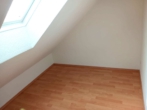 Schlafzimmer - Kleine Dachgeschosswohnung in zentraler Lage - perfekt für Berufspendler!